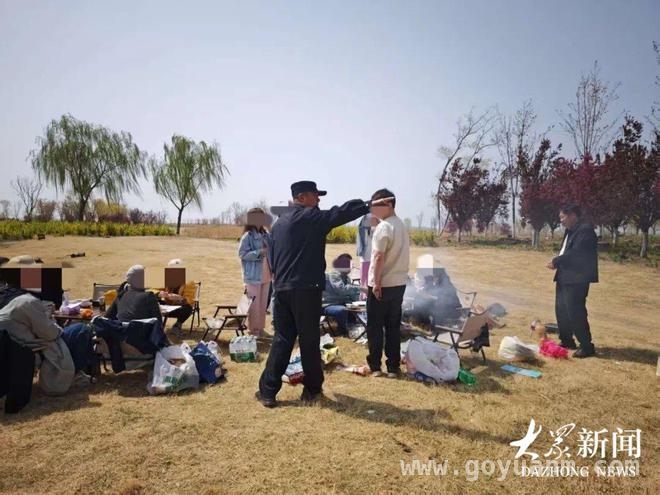 4月3日东平湖游客违规行为大揭秘,共护生态家园,东平湖:莫让不文明行为毁了这片生态净土-果源资讯